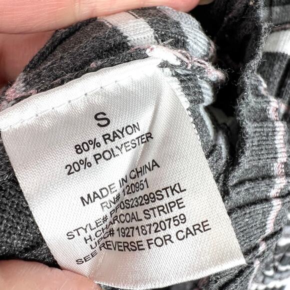 Pink Republic Ribbed Stripe Crop Turtleneck Small - Picture 6 of 7